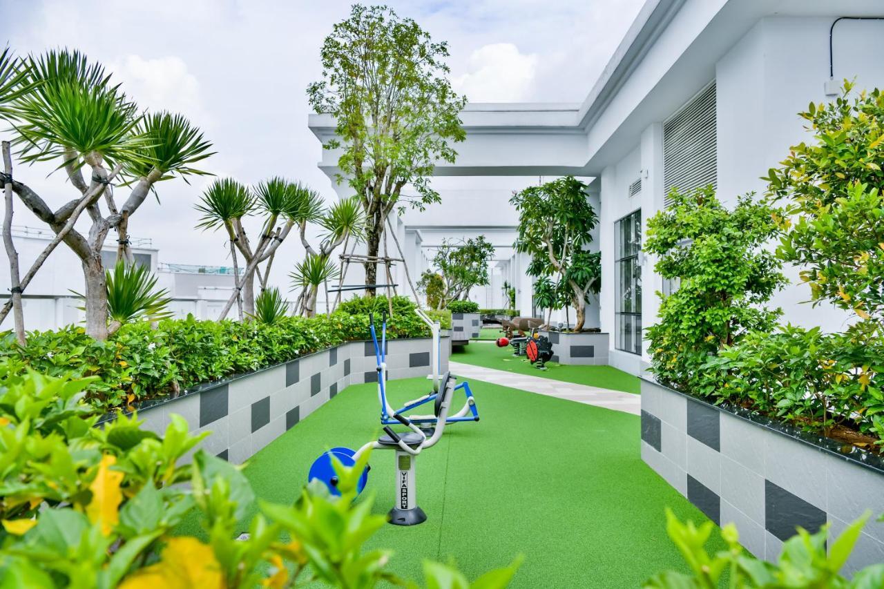 Ichiban Apartments Ho Chi Minh-stad Buitenkant foto